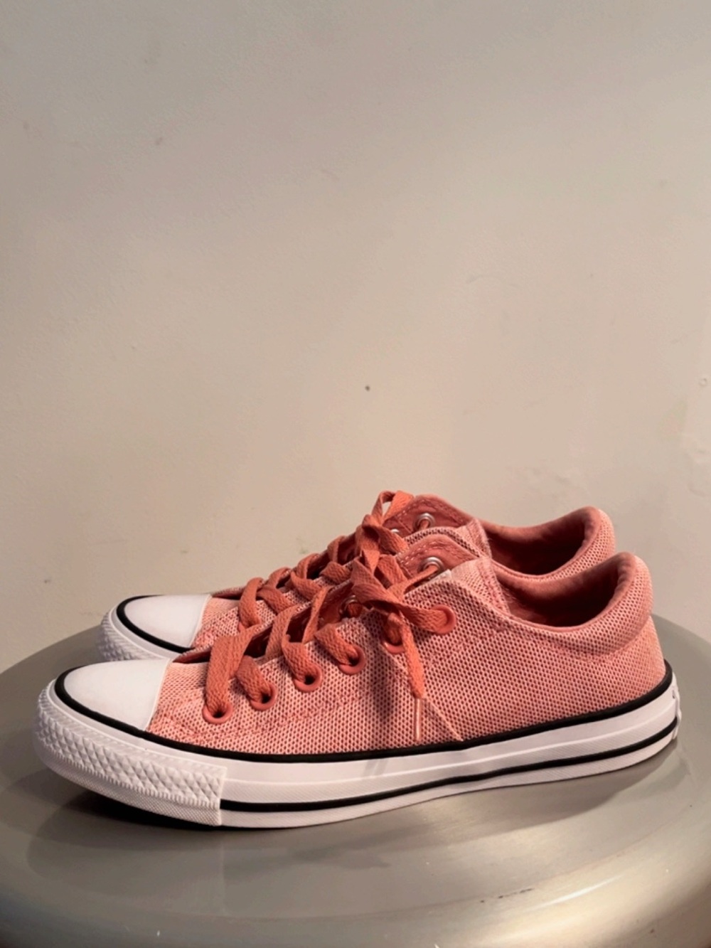Converse All Star Women’s Size 7 Coral Pink Sneakers - Picture 5 of 9